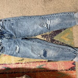 Old Navy Light Blue Distressed Ankle Jeans